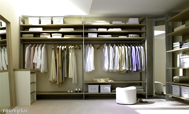 Kleiderschrank